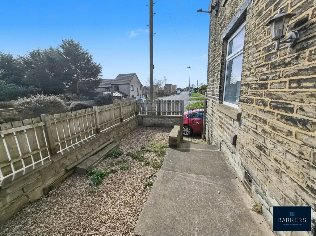 Shetcliffe Lane, Bradford BD4 6DB, photo 10