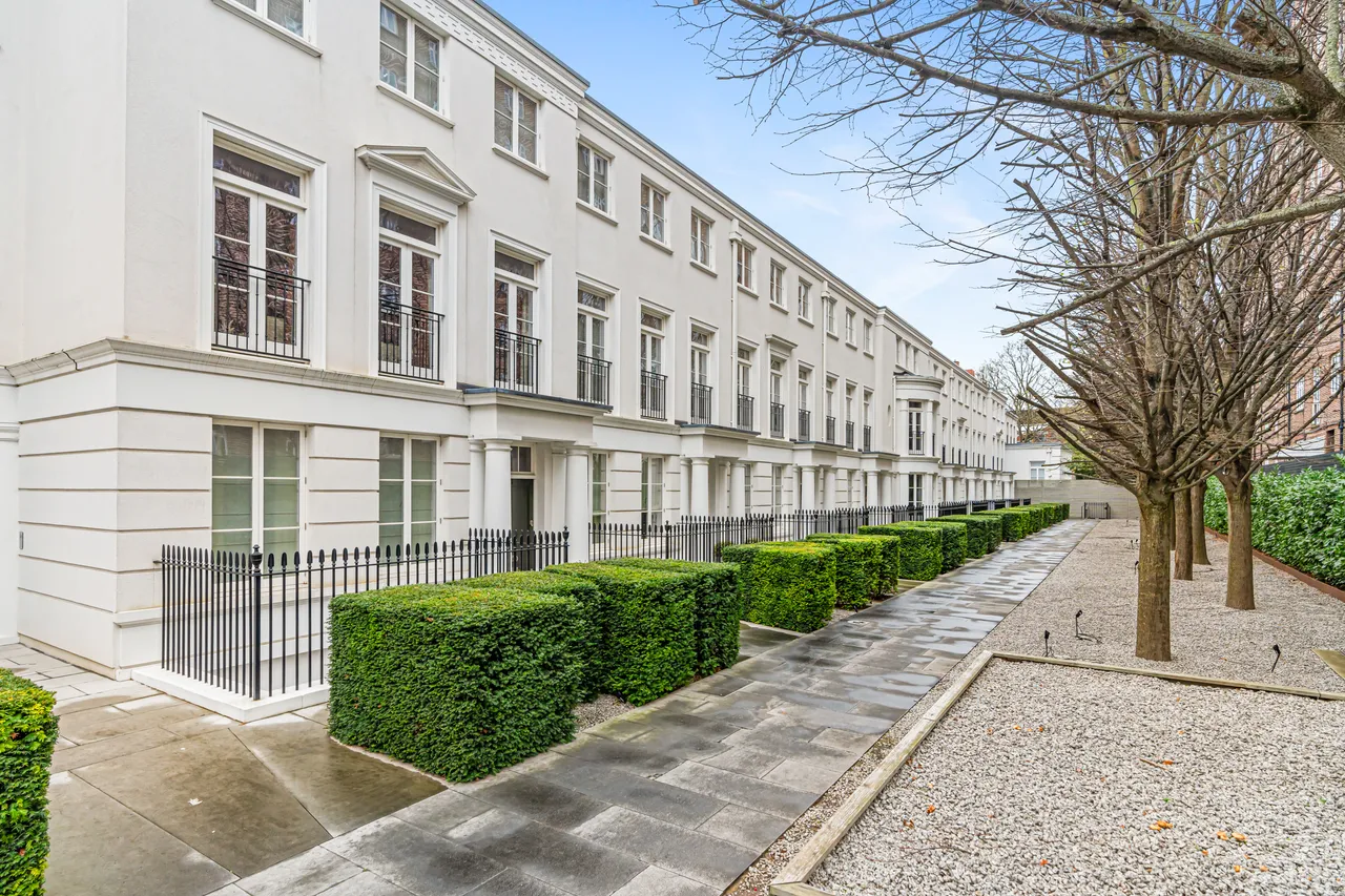 4 bed house for sale, Hamilton Drive, St John's Wood, NW8
