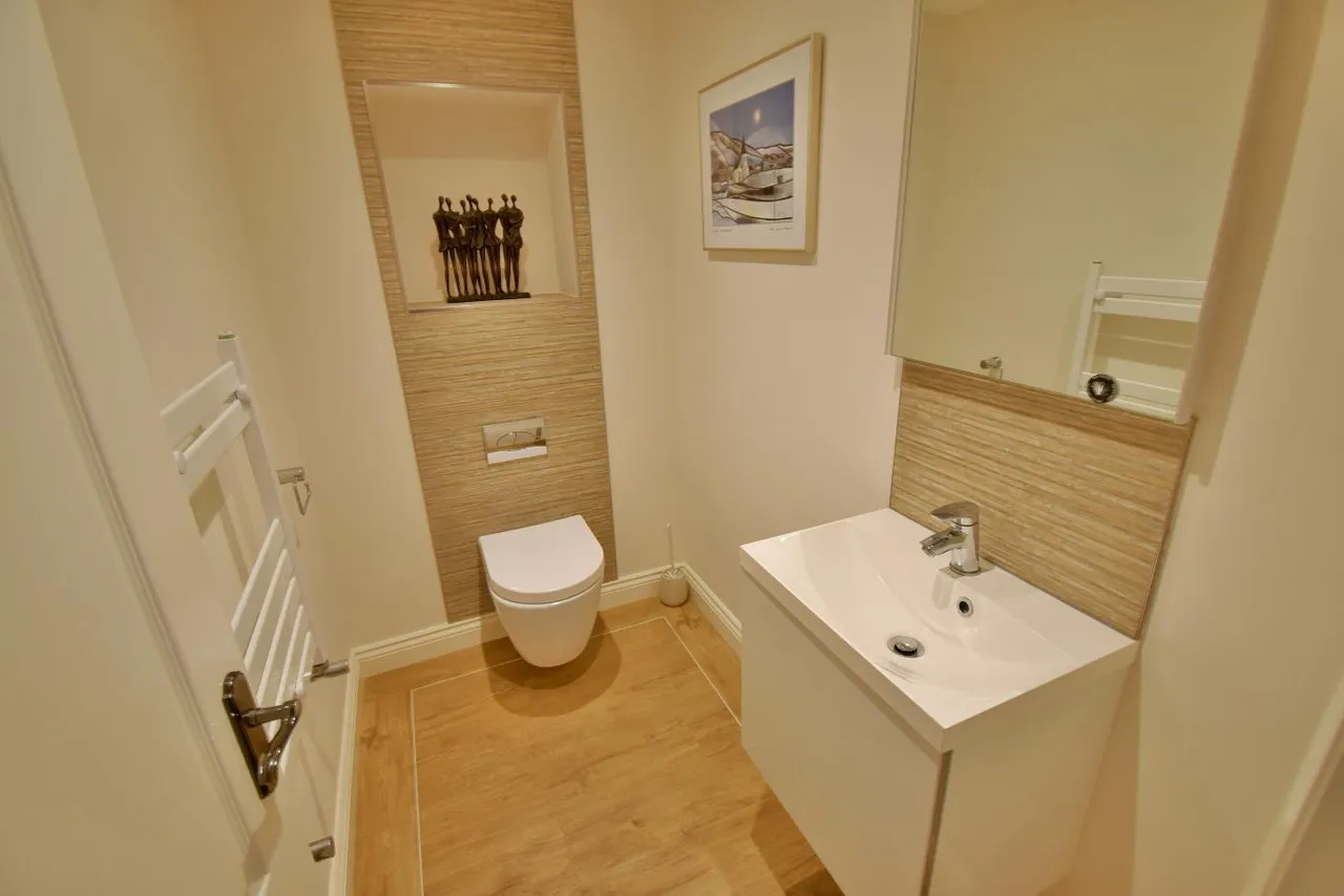 Pinewood Road, BH22, photo 11