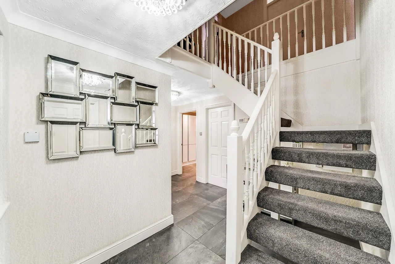 Canterbury Close, Chigwell, IG7, photo 13