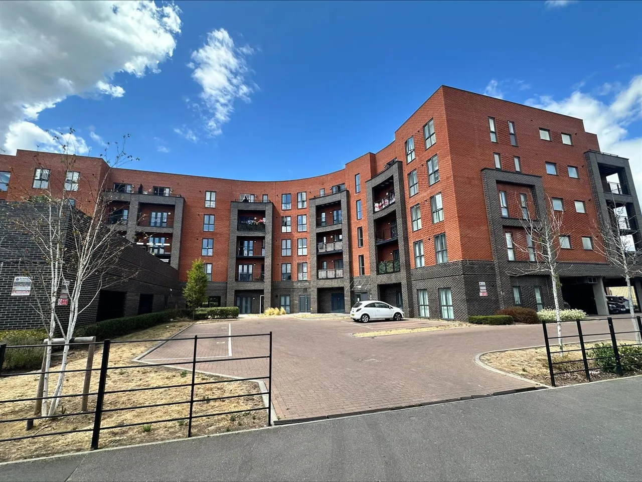 2 bed flat for sale, Nightingale Way, Reading, RG30