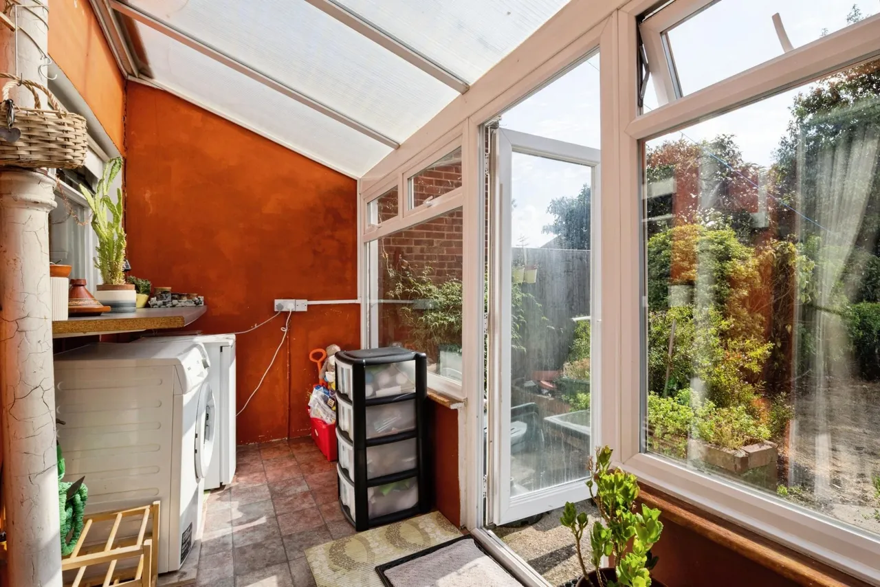 Avondale Road, London, E17, photo 11