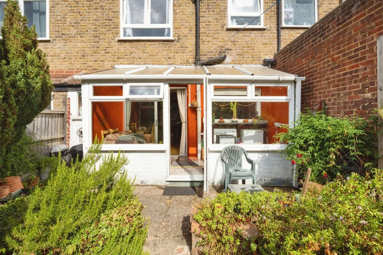 Avondale Road, London, E17, photo 12
