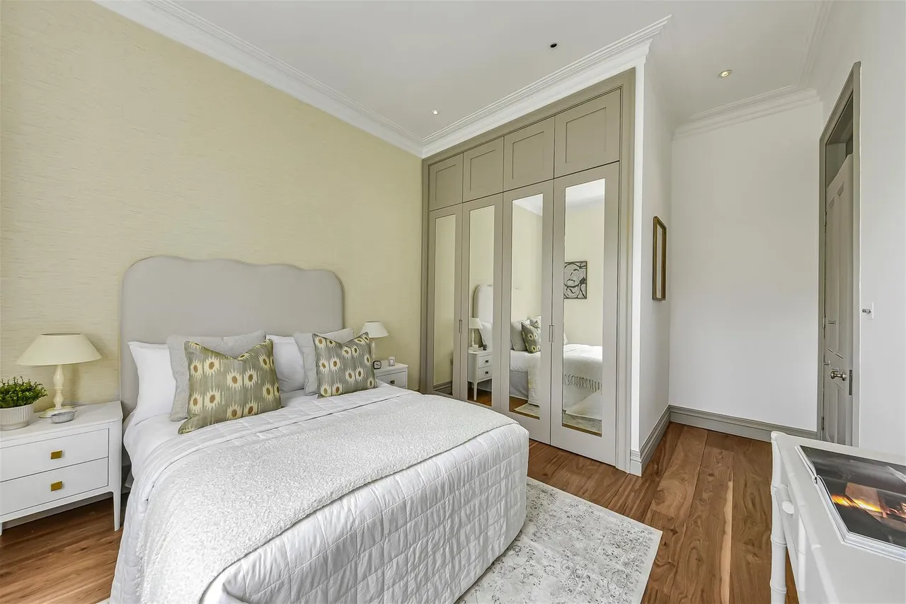 Fitzjohns Avenue, London, NW3, photo 22