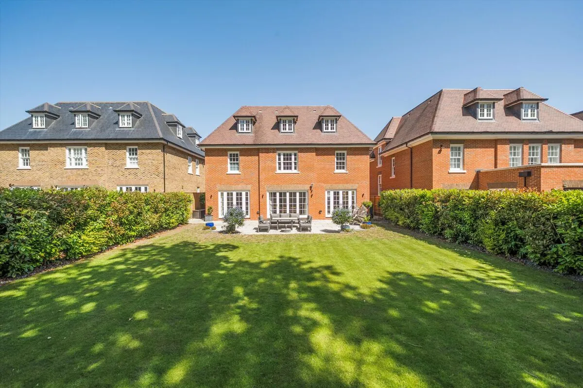 Broadoaks Park Road, West Byfleet, KT14, photo 23