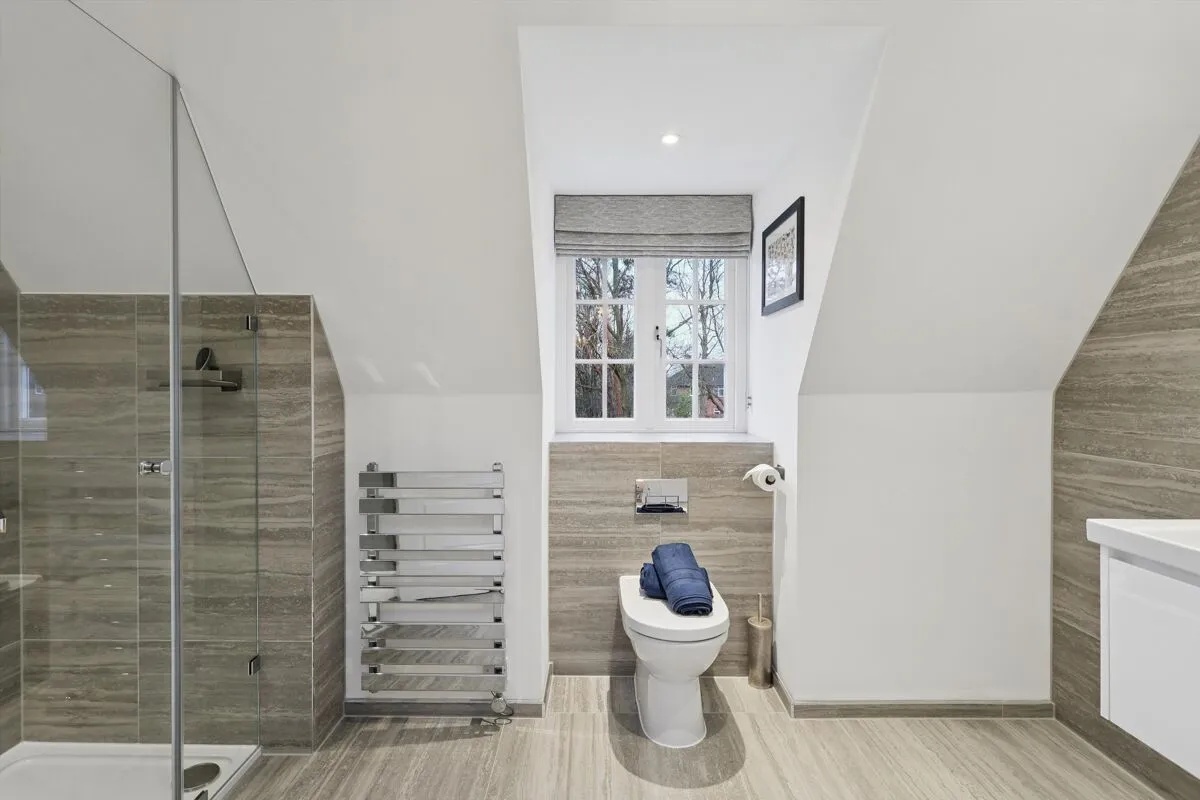 Broadoaks Park Road, West Byfleet, KT14, photo 11