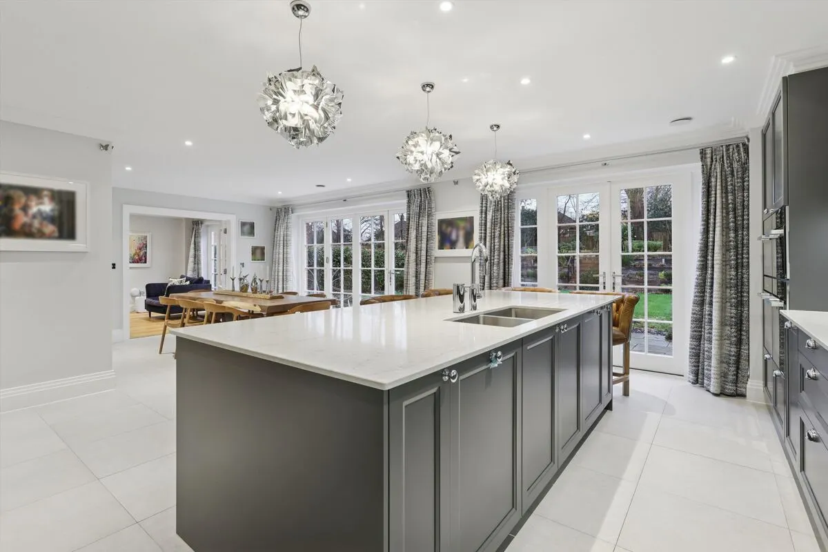 Broadoaks Park Road, West Byfleet, KT14, photo 3
