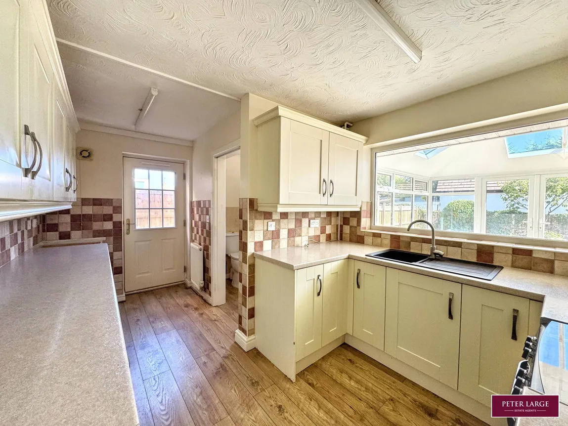 Lon Hafren, Rhyl, Denbighshire, LL18 4FE, photo 4