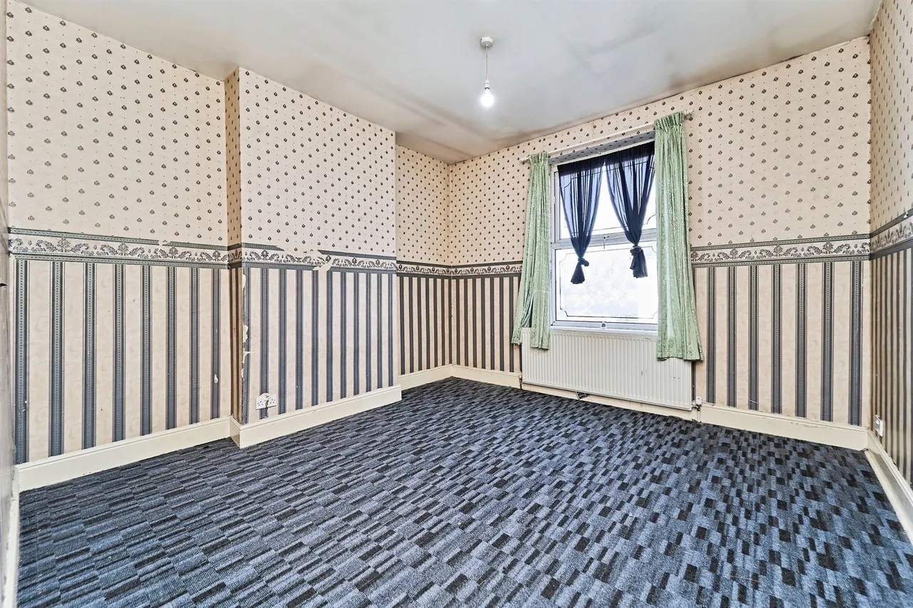 Grange Road, West Bromwich, B70, photo 13
