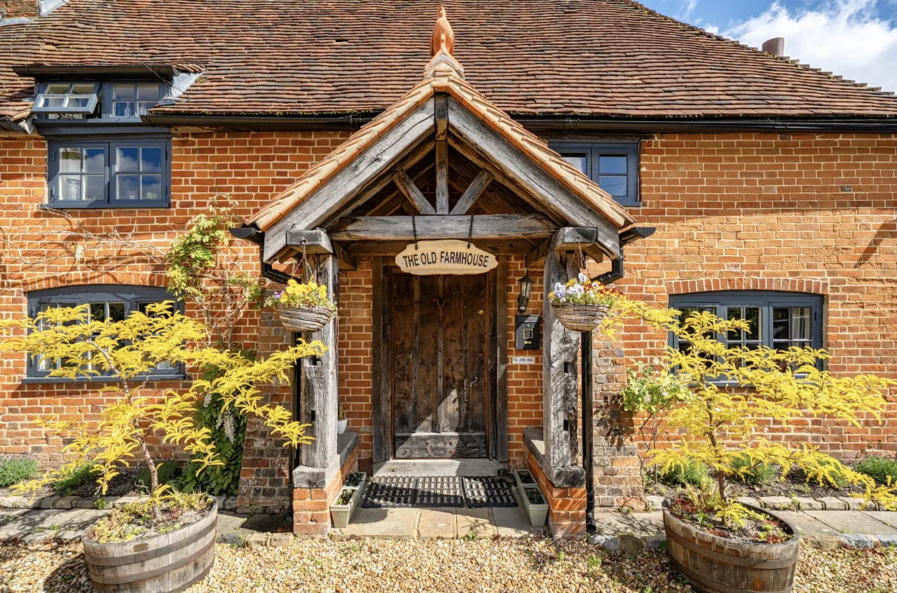 Eastern Road, Aldershot, Hampshire, GU12 4TB, photo 30