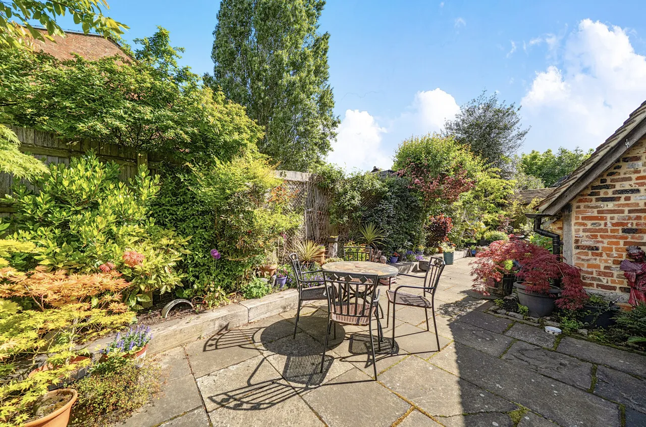 Eastern Road, Aldershot, Hampshire, GU12 4TB, photo 13