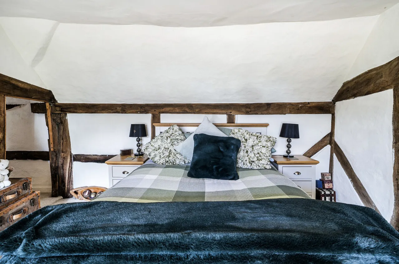 Eastern Road, Aldershot, Hampshire, GU12 4TB, photo 21