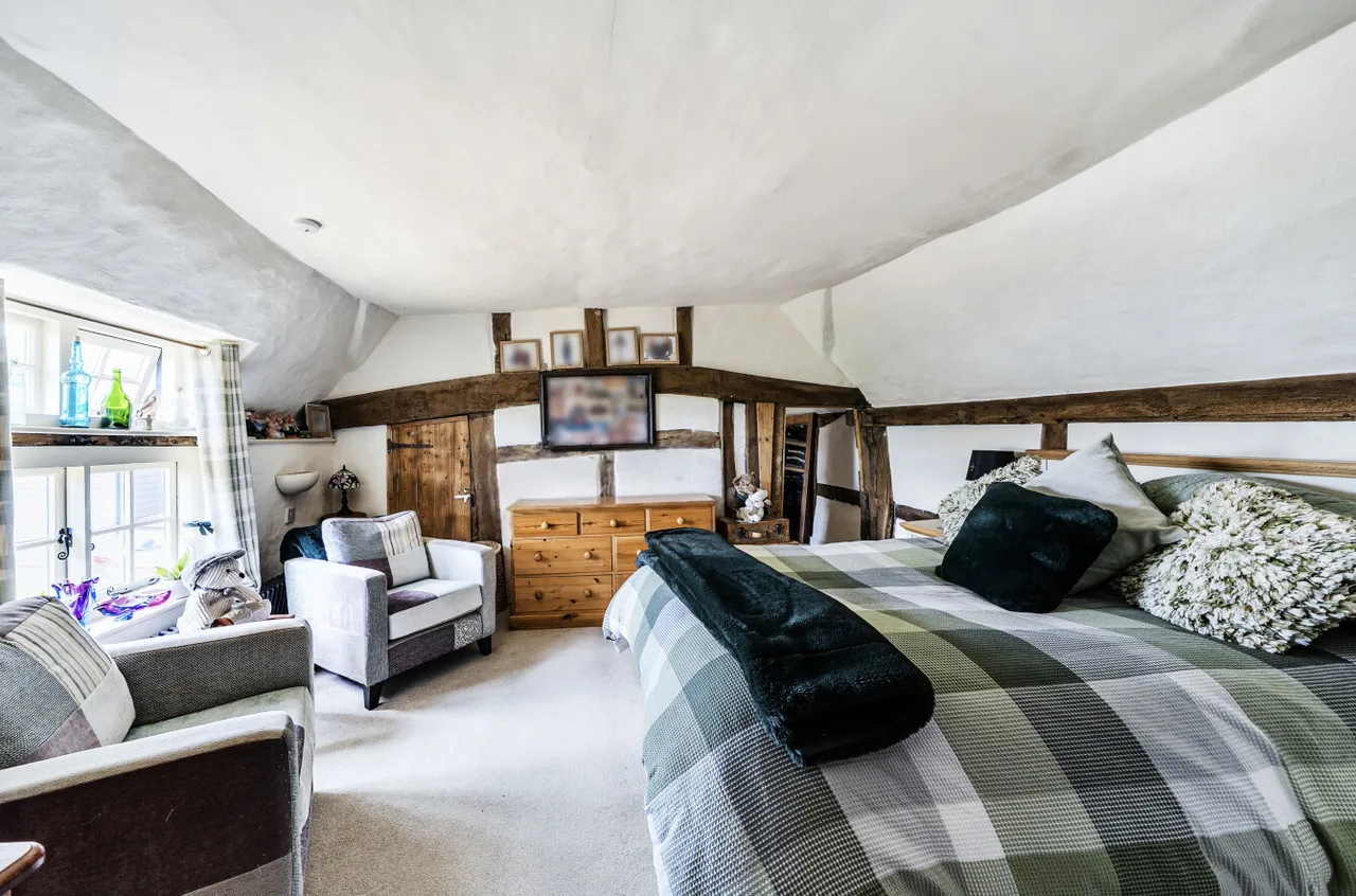 Eastern Road, Aldershot, Hampshire, GU12 4TB, photo 12
