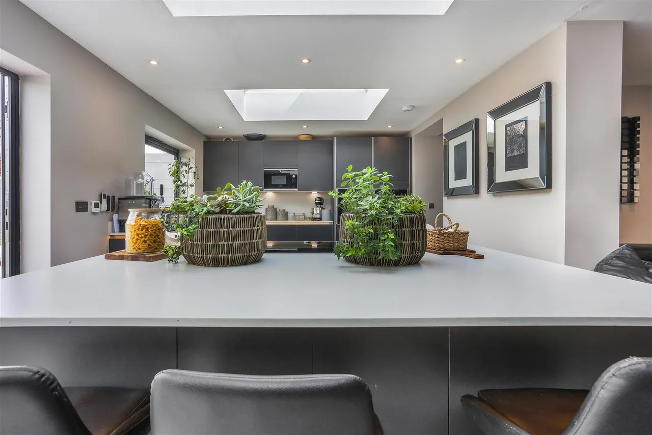 Northey Avenue, Cheam, SM2 7HU, photo 8