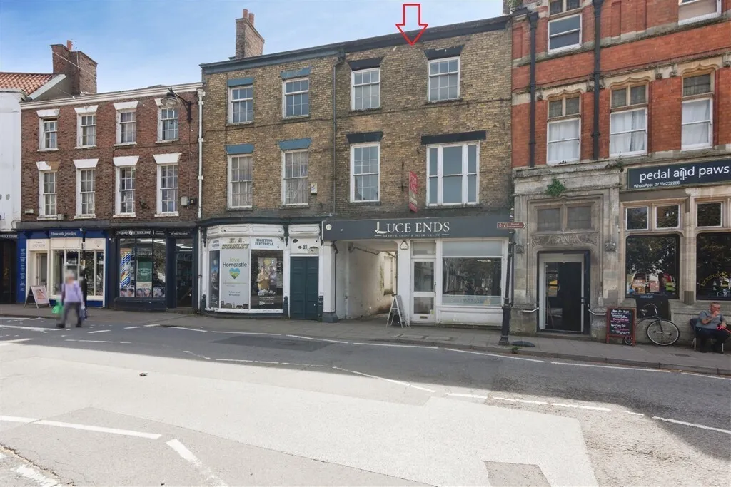 4 bed commercial property for sale — High Street, HORNCASTLE