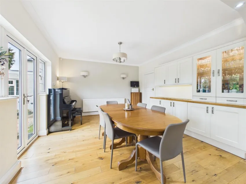Stroud Road, Tuffley, photo 10