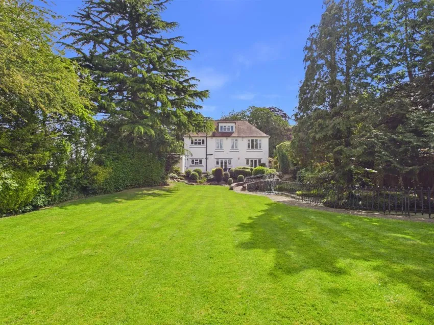 Stroud Road, Tuffley, photo 25