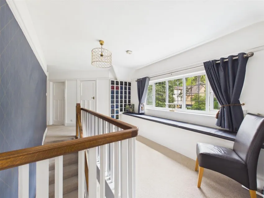 Stroud Road, Tuffley, photo 13