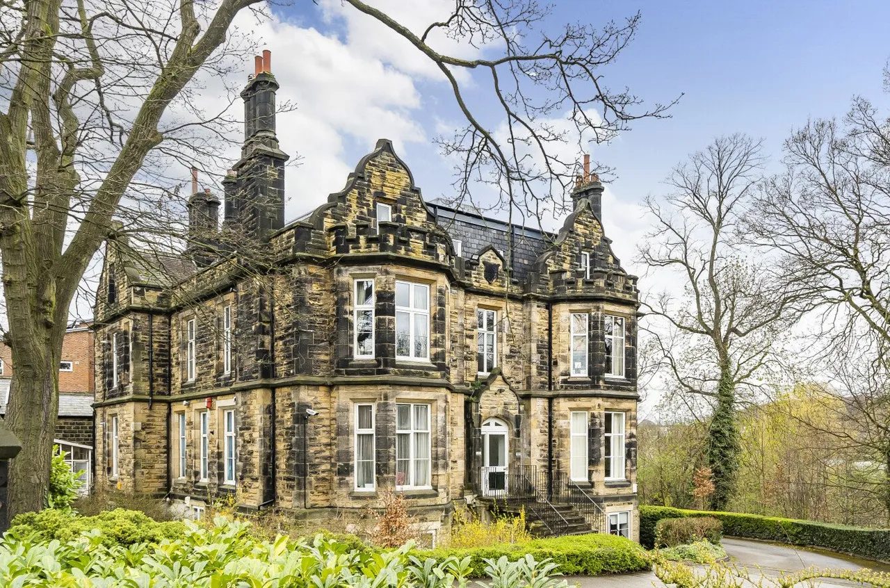 Kirkstall Lane, Kirkstall, LS5, photo 16