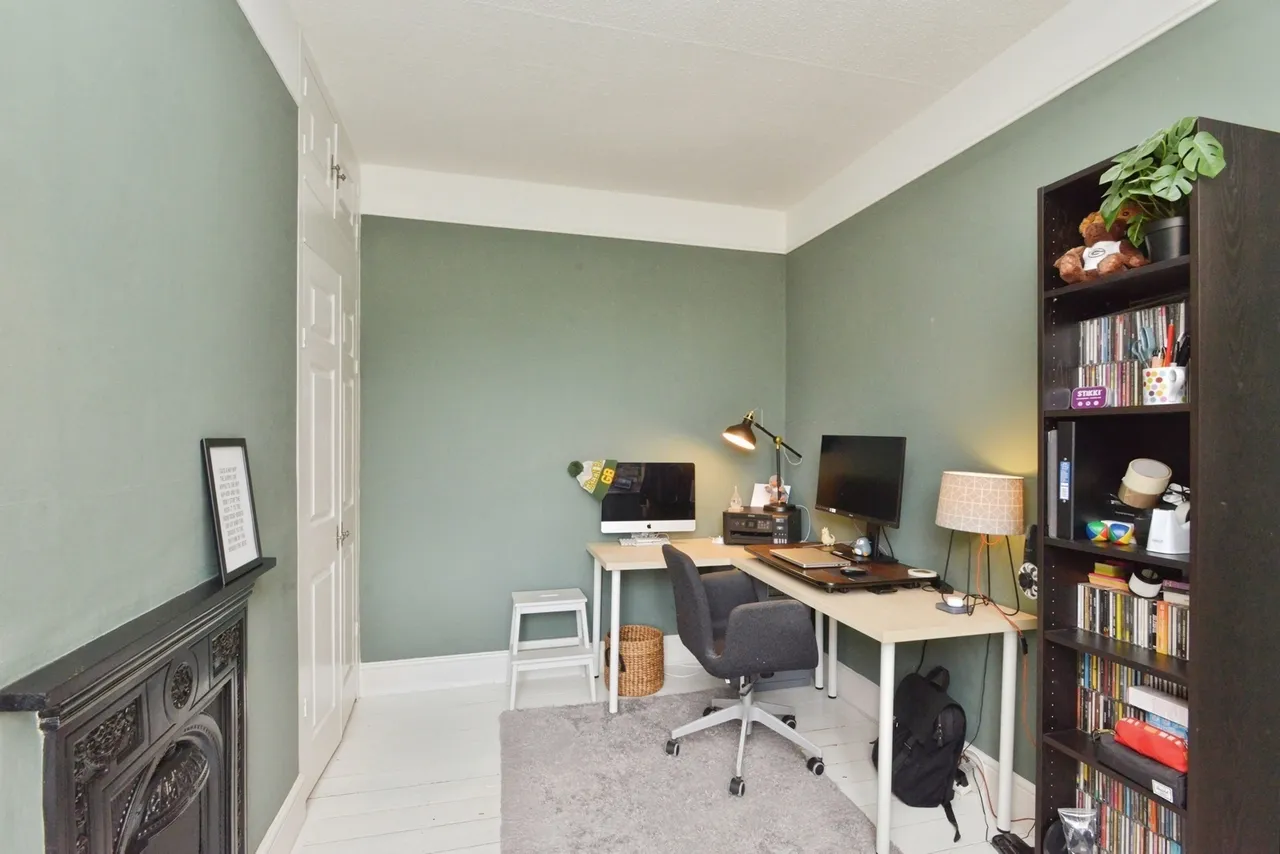 Windsor Street, Wolverton, Milton Keynes, Buckinghamshire, MK12, photo 14