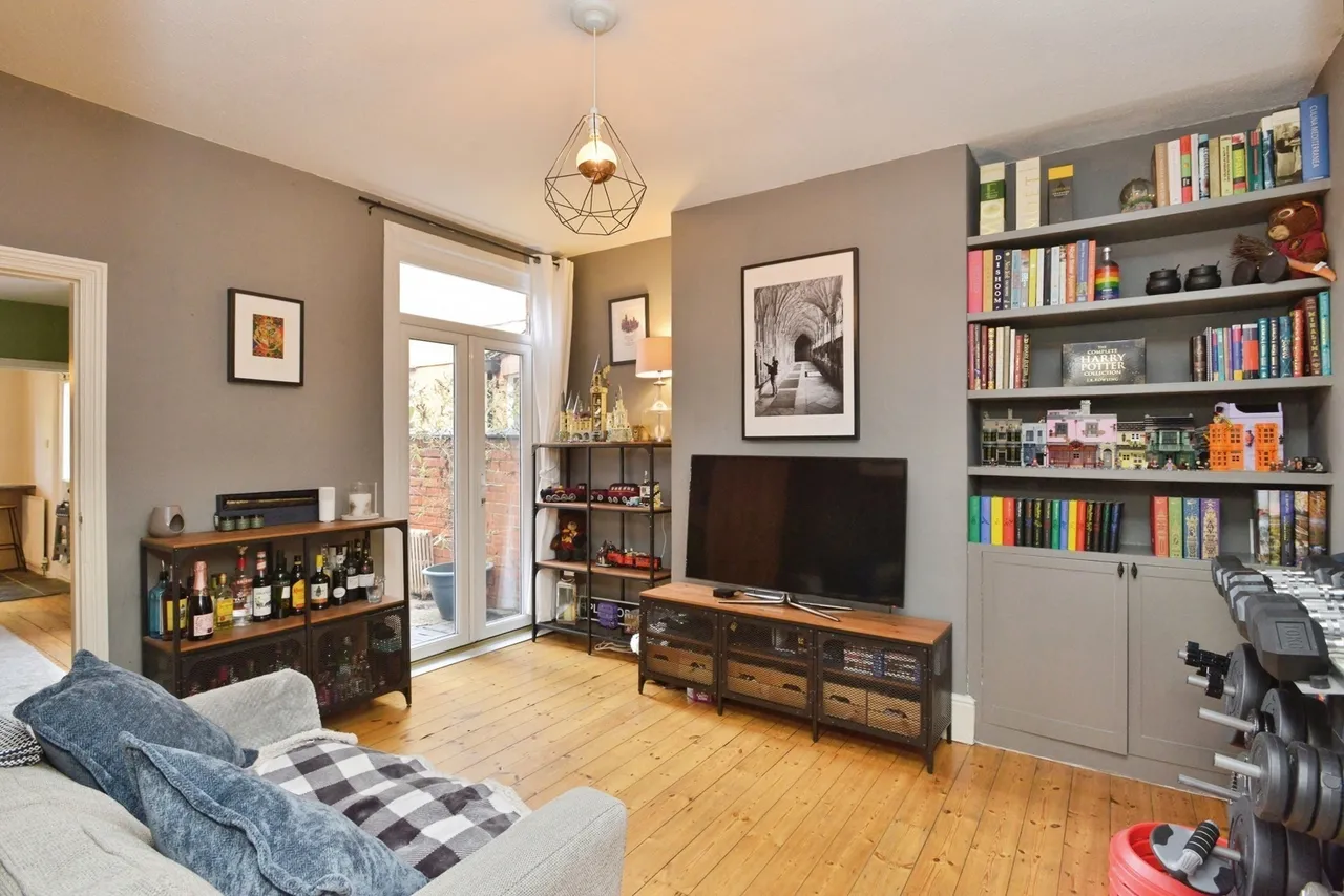 Windsor Street, Wolverton, Milton Keynes, Buckinghamshire, MK12, photo 3