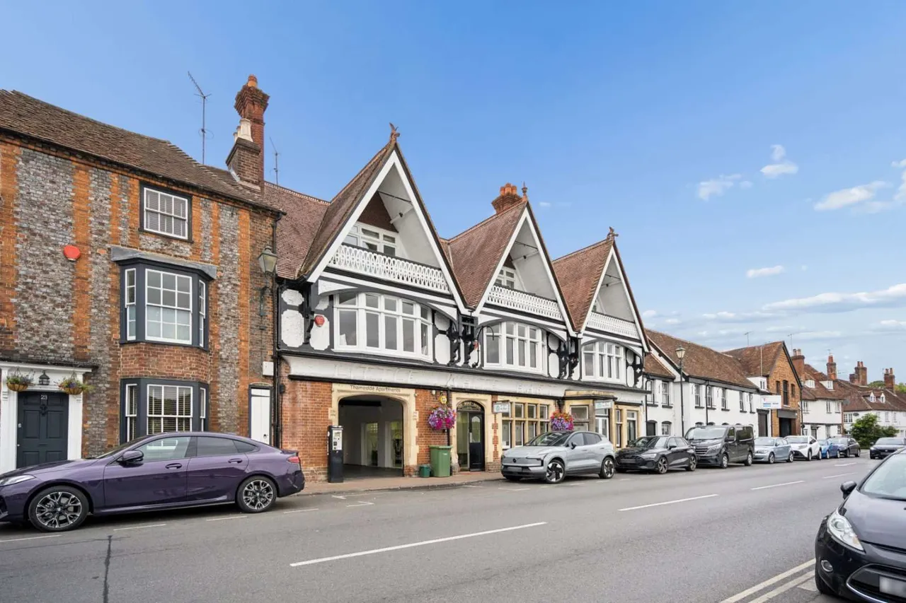 2 bed flat for sale — Thameside, Henley-on-Thames, Oxfordshire, RG9 2LJ