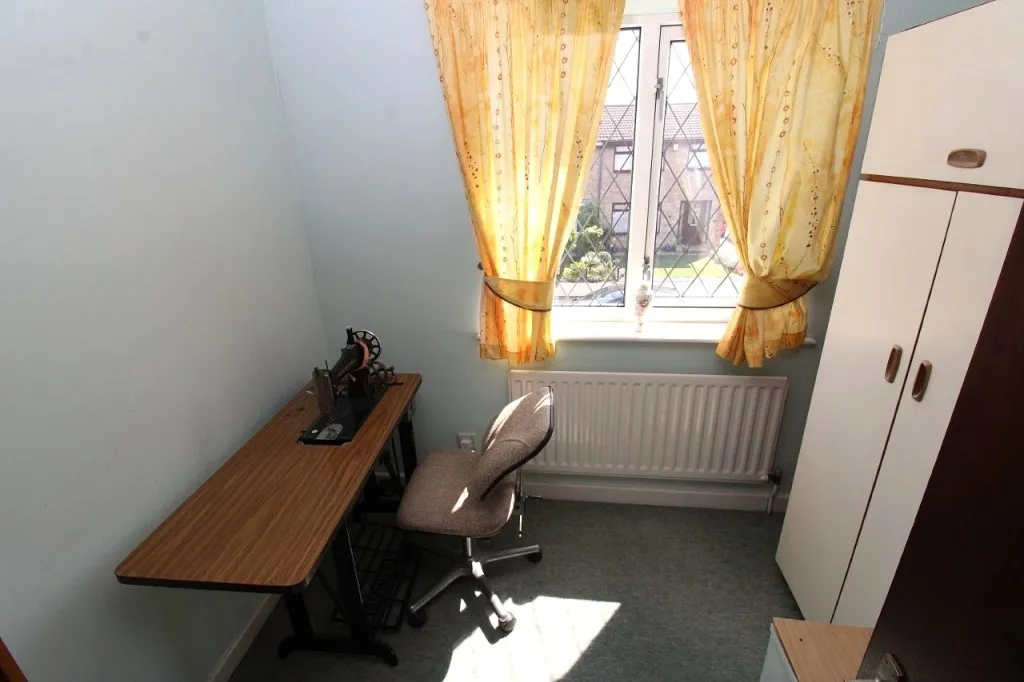 West View, Cudworth, photo 9