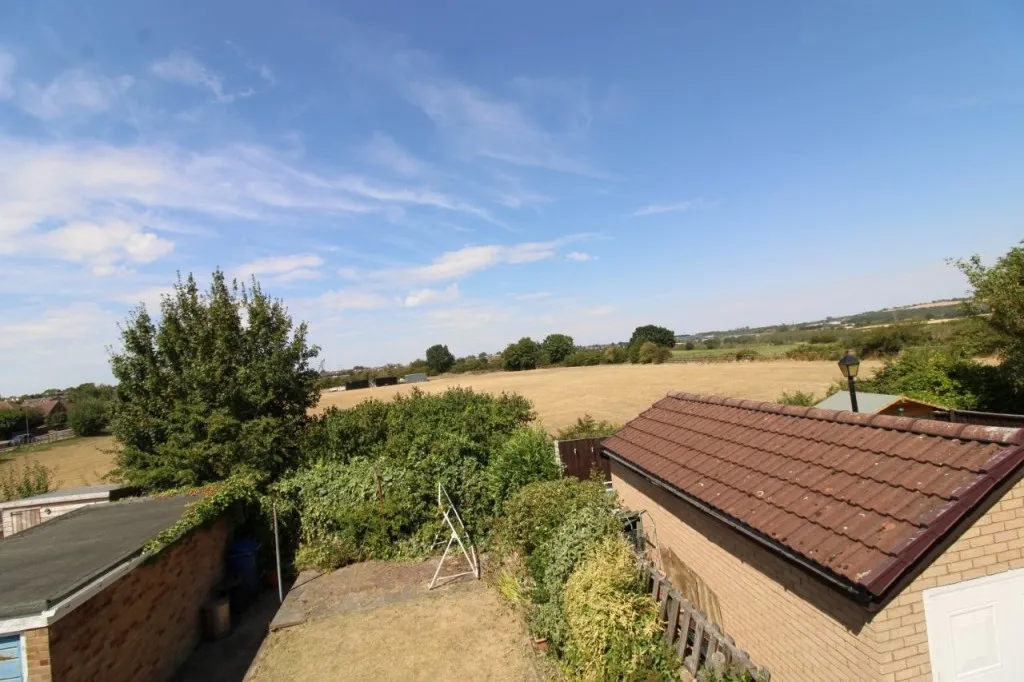 West View, Cudworth, photo 14