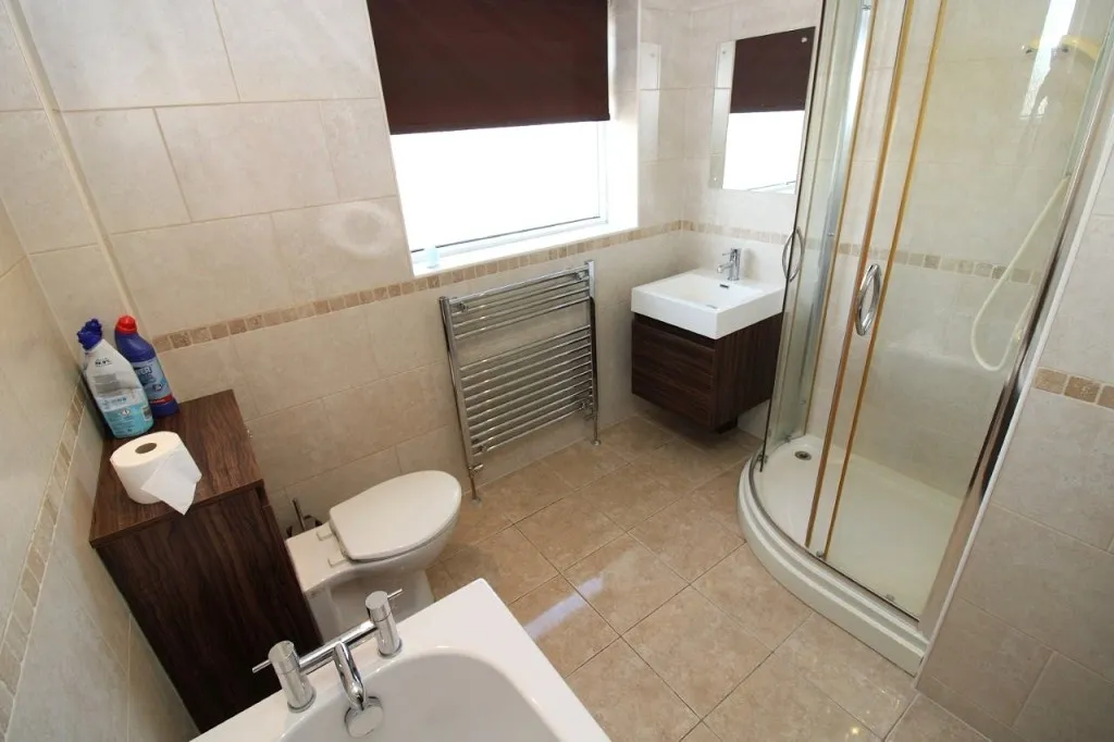 West View, Cudworth, photo 10