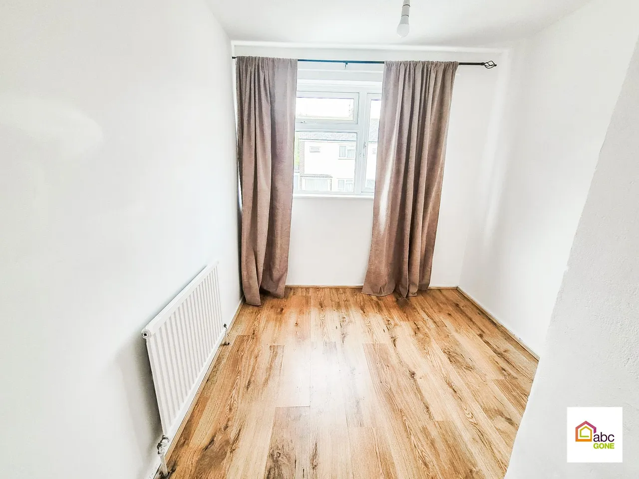 100, Great Mistley, Basildon, Essex, SS16 4AT, photo 6