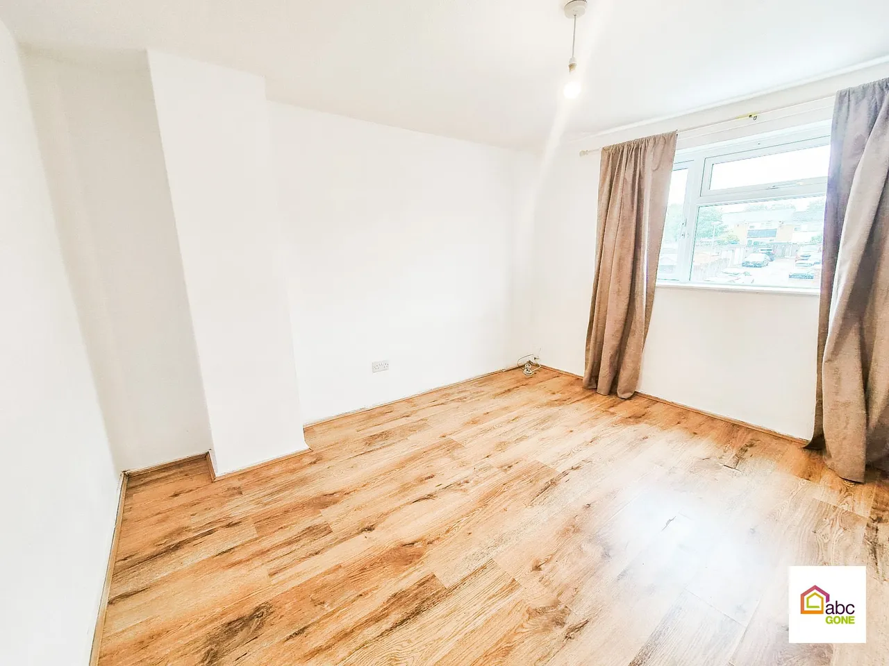 100, Great Mistley, Basildon, Essex, SS16 4AT, photo 5