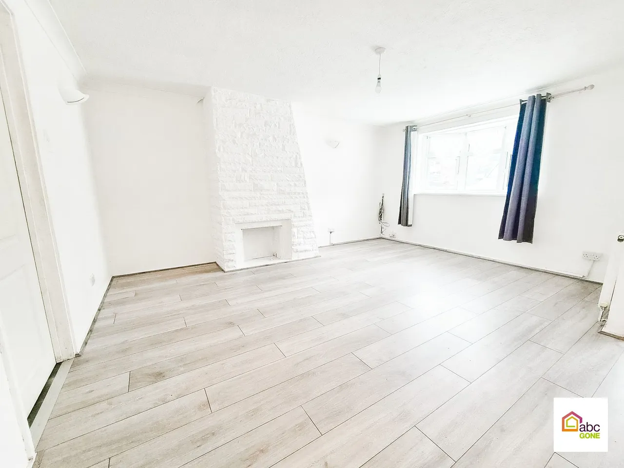 100, Great Mistley, Basildon, Essex, SS16 4AT, photo 2