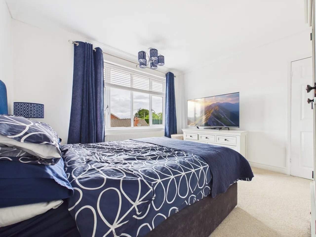 Bedford Close, Featherstone, WF7, photo 17