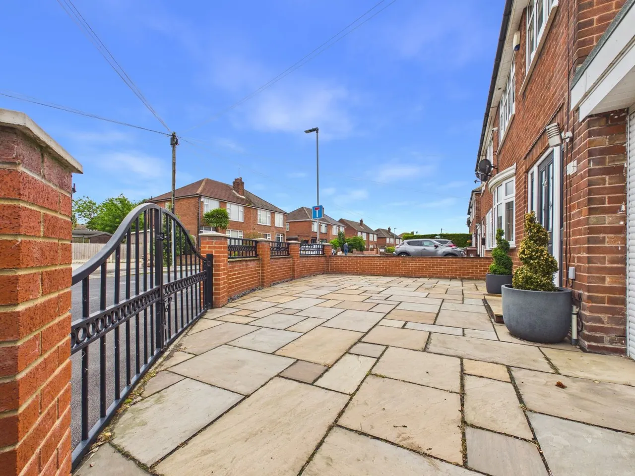 Bedford Close, Featherstone, WF7, photo 23