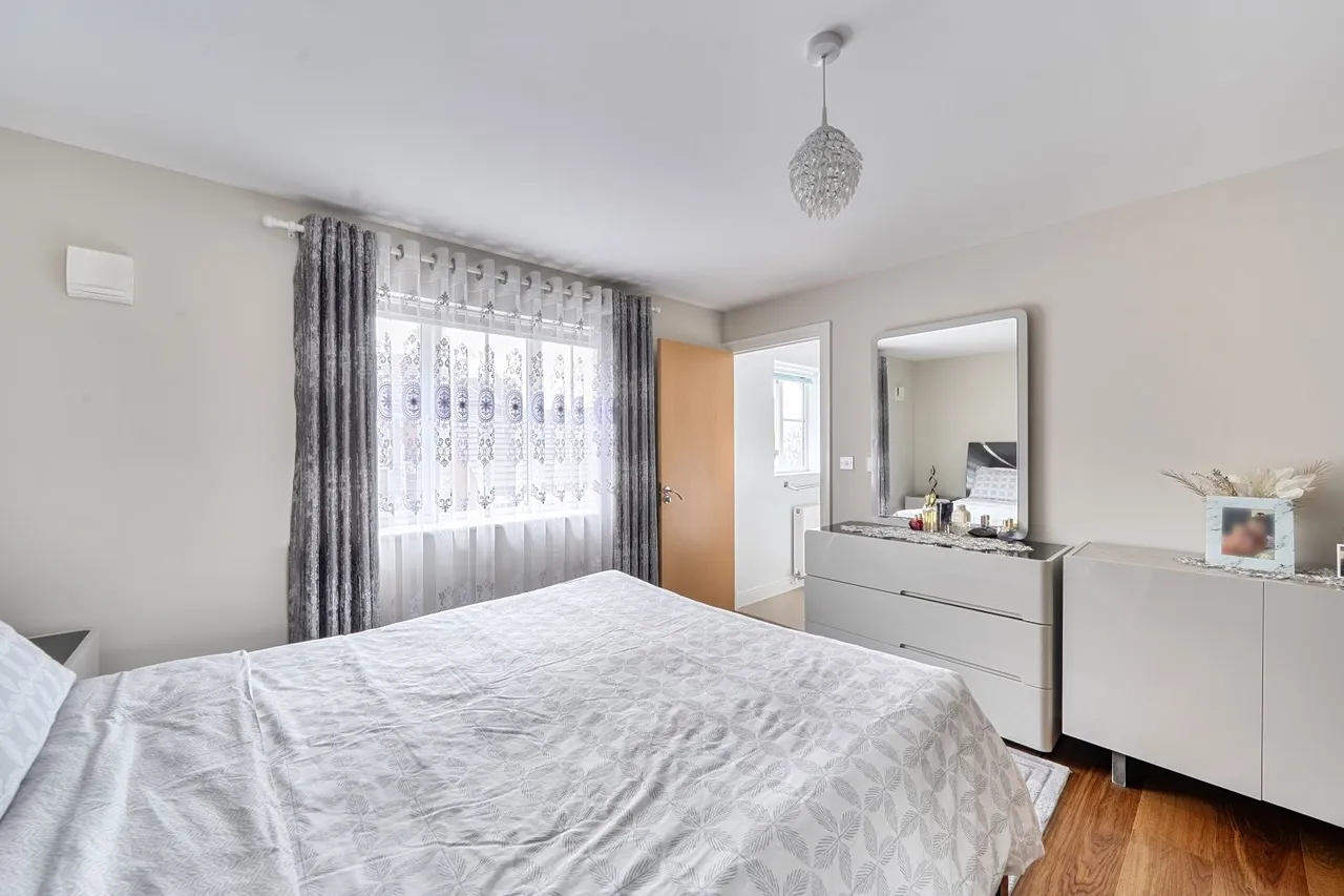 Cuddington Avenue, Worcester Park, KT4, photo 7