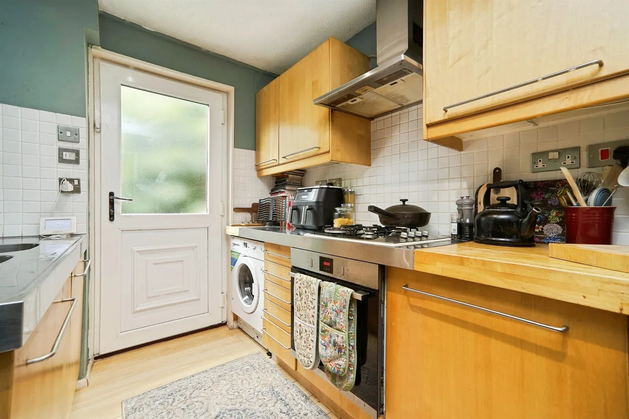 3 bed house for sale — Vesper Court Drive, Leeds
