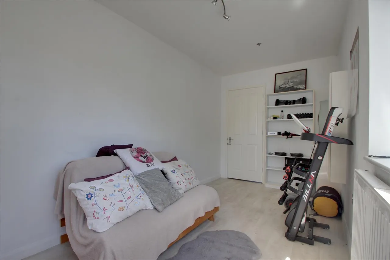 Nutbourne Road, Worthing, photo 23