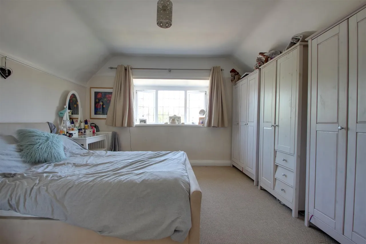 Nutbourne Road, Worthing, photo 22