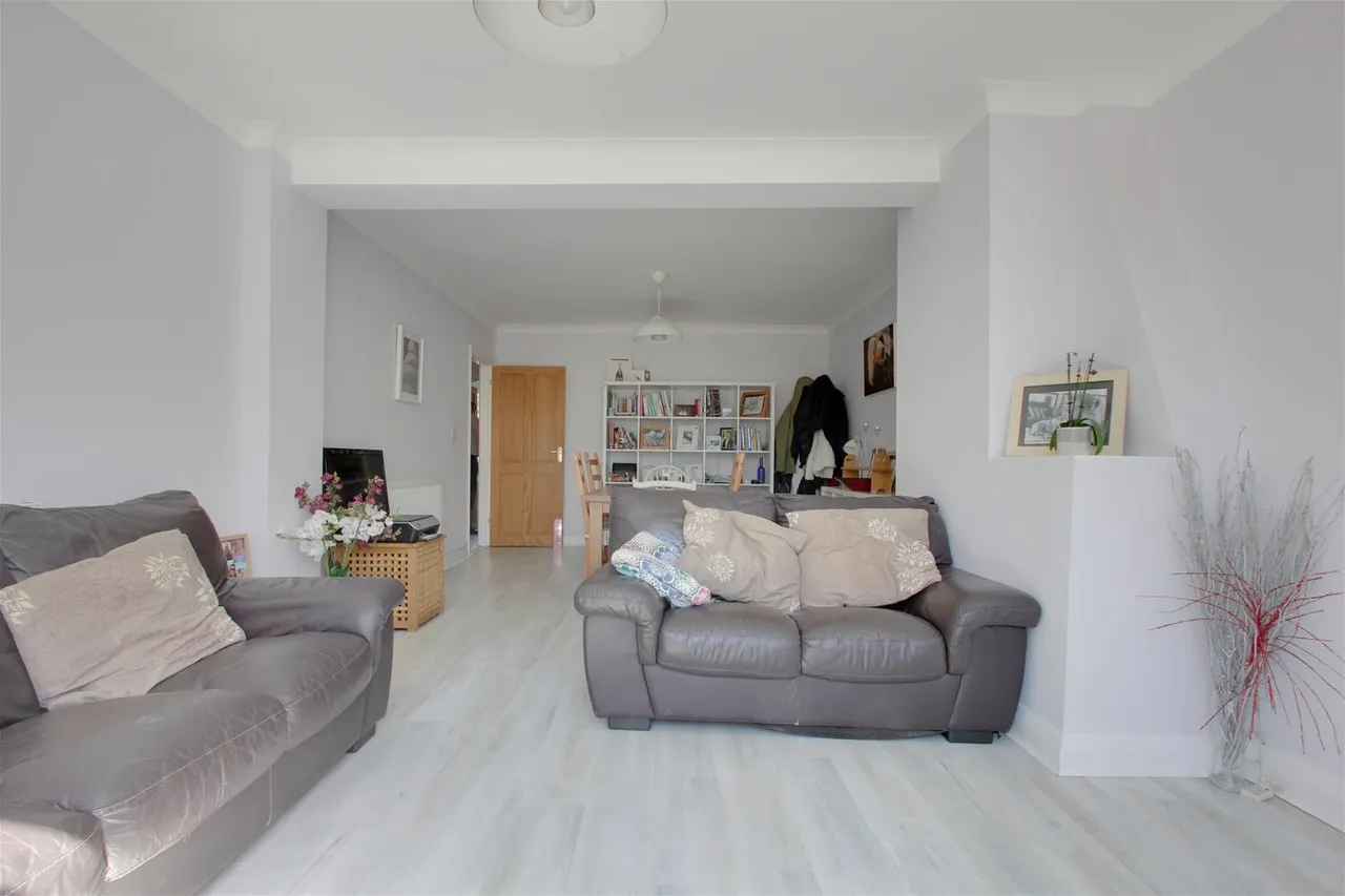 Nutbourne Road, Worthing, photo 15