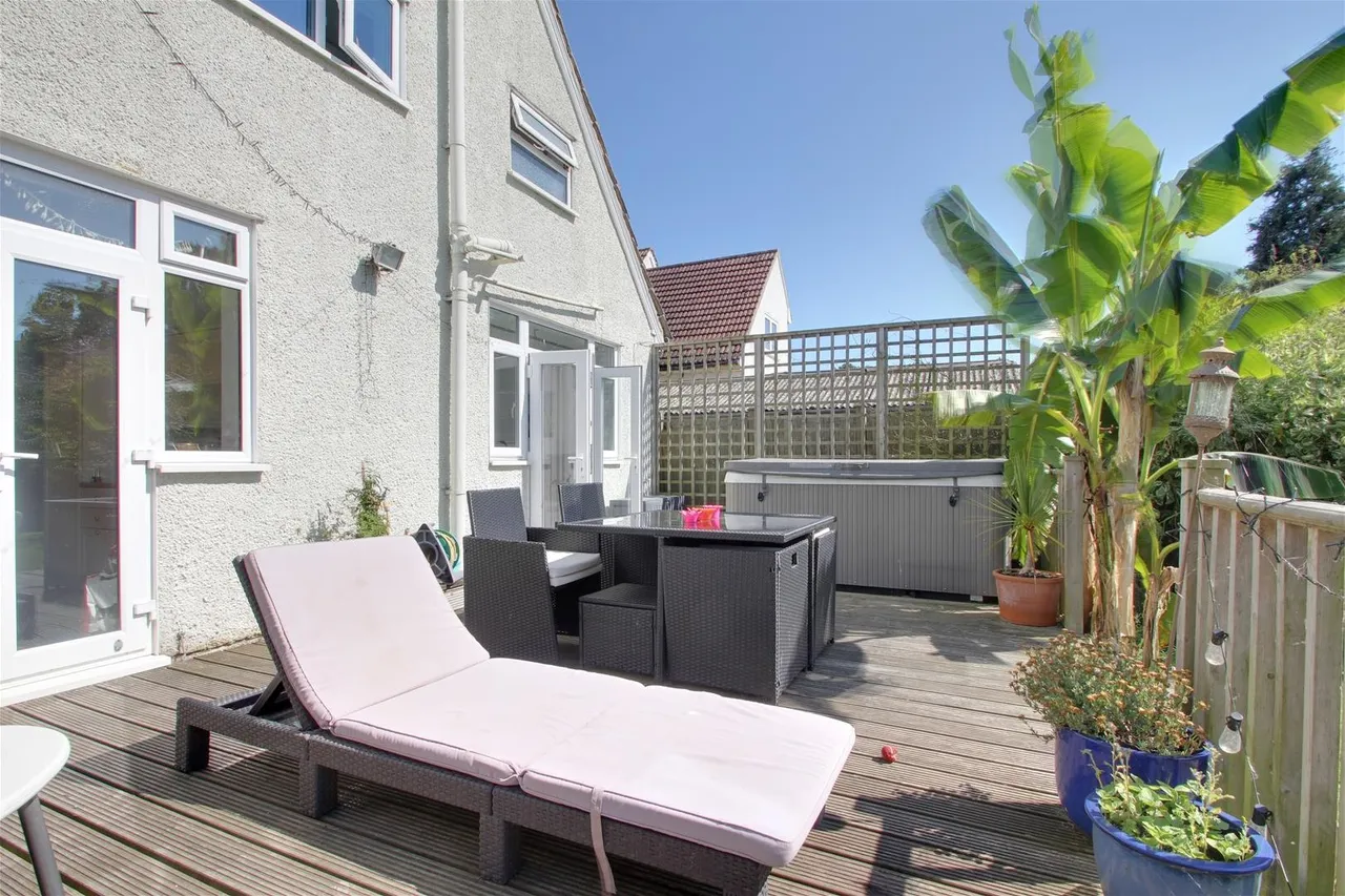 Nutbourne Road, Worthing, photo 26