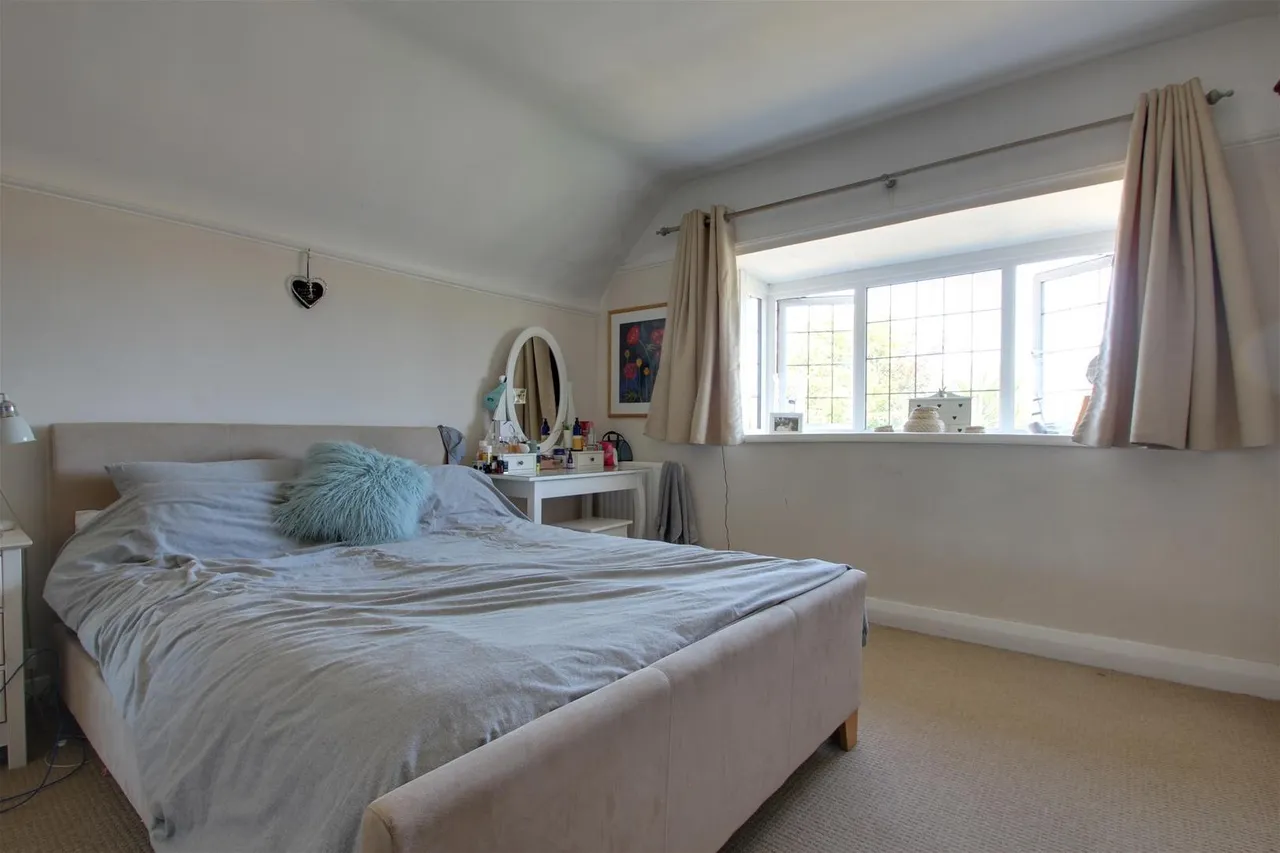 Nutbourne Road, Worthing, photo 21