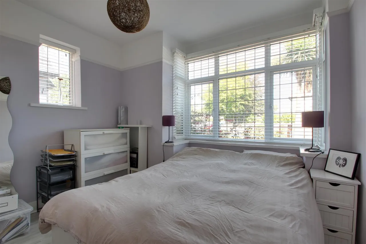 Nutbourne Road, Worthing, photo 10