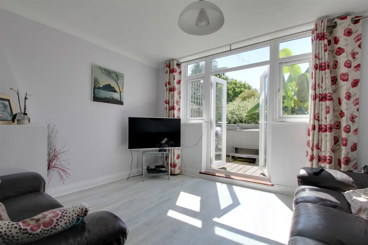 Nutbourne Road, Worthing, photo 6