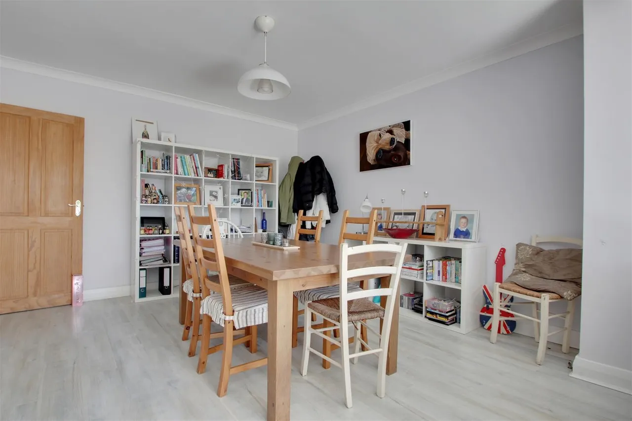Nutbourne Road, Worthing, photo 14