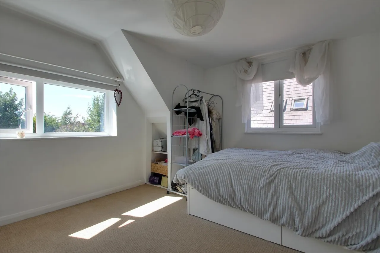 Nutbourne Road, Worthing, photo 13