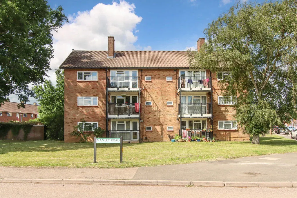 2 bed property for sale — Manley Road, Hemel Hempstead, Hertfordshire, HP2 5EX