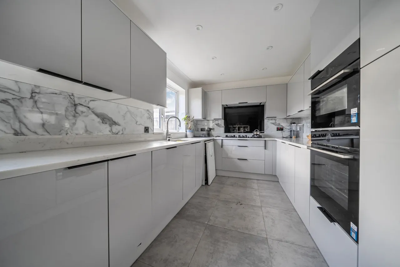 Bellman Avenue, Kent, DA12, photo 13