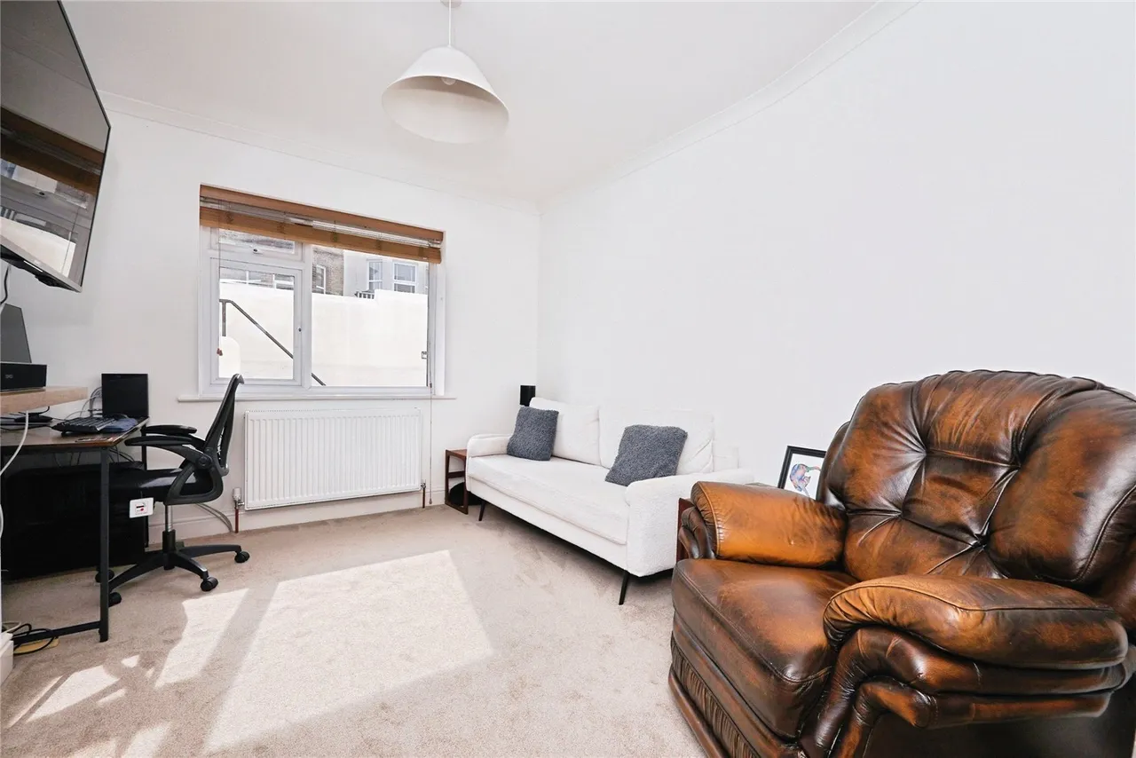 Westbury Road, Dover, Kent, CT17, photo 2