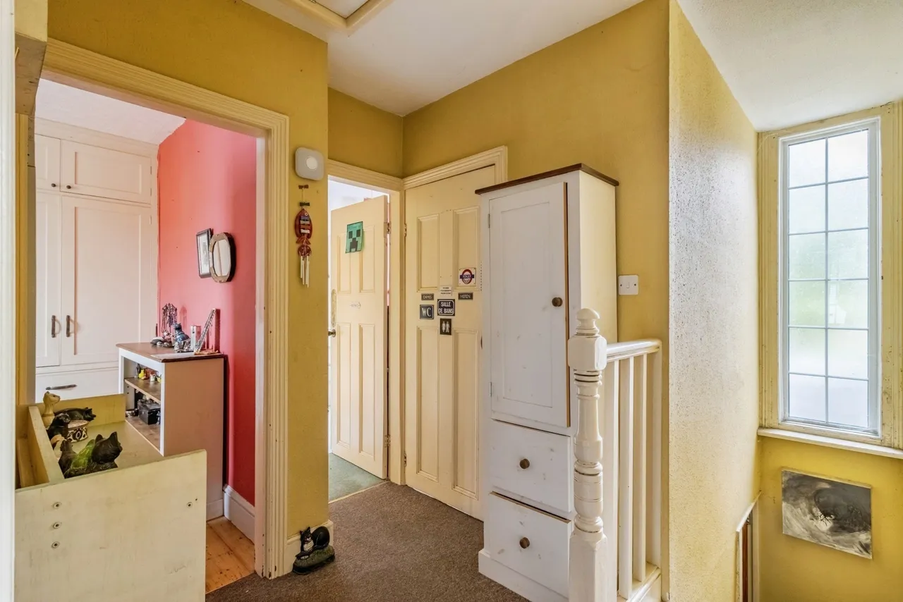 College Avenue, Tavistock, PL19, photo 12