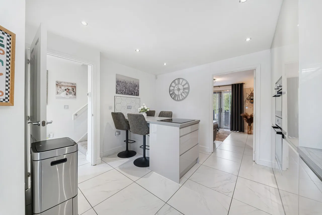 Worsley Close, Castlefields, Runcorn, Runcorn, WA7 2XL, photo 5